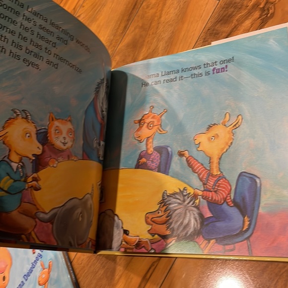 Lot of Two new llama llama hardback books by Anna Dewdney - Picture 8 of 11
